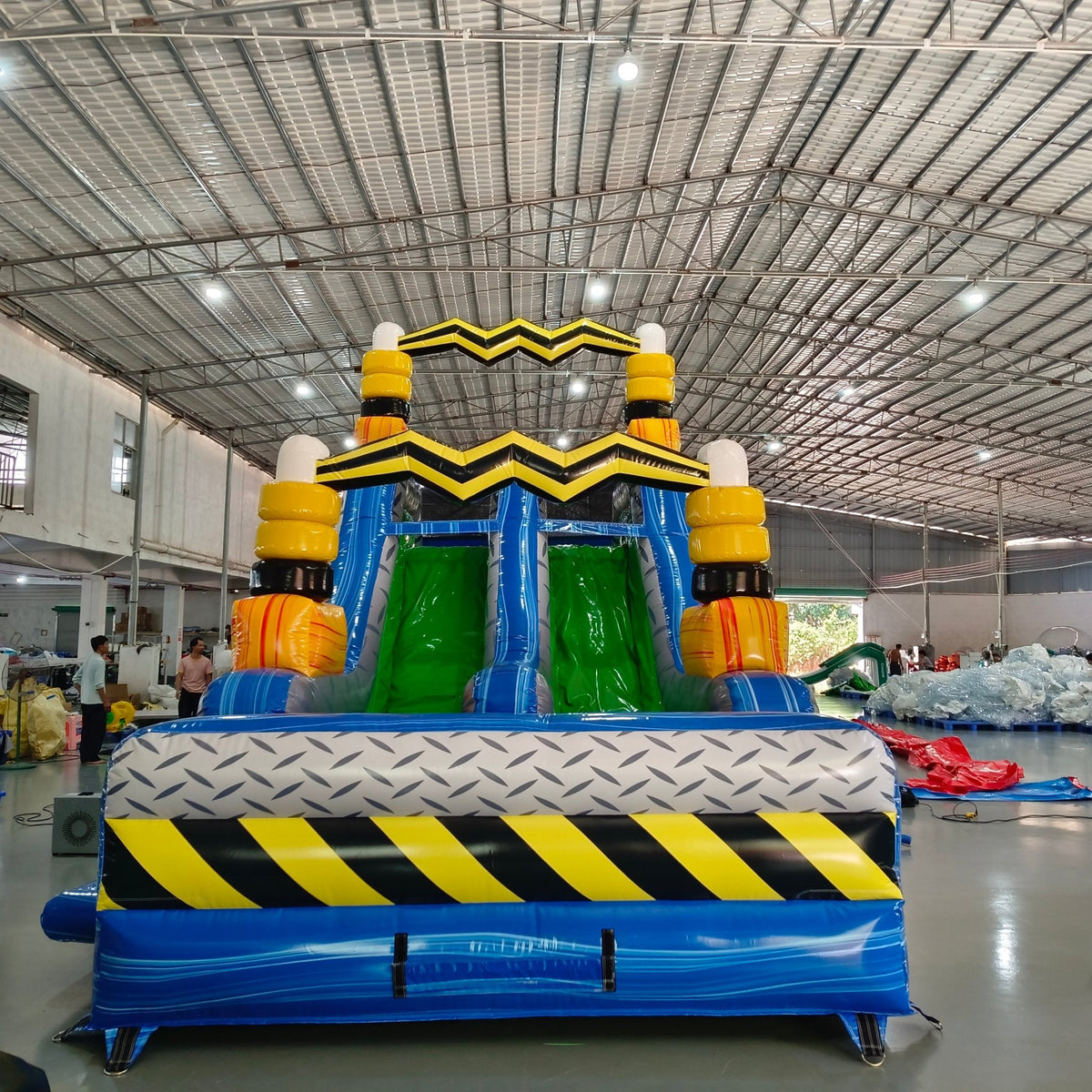 Inflatable Course Runs 92ft Radioactive Run 3-Piece Wet/Dry Inflatable Obstacle Course