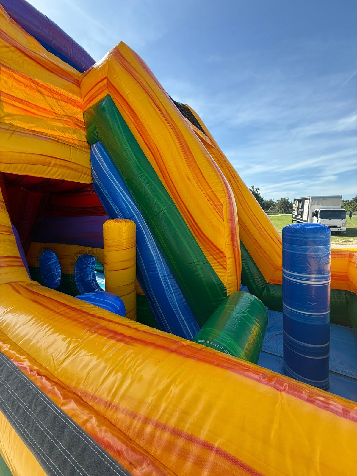 Pouncing Dash Inflatable Euro Marble Double Dash Splash Inflatable Wet-Dry Obstacle Course